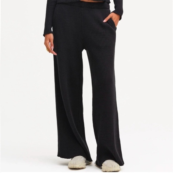 MATE the Label Pants - NEW Mate the Label Organic Cotton Waffle Wide Leg Pant Sz Small Black MSRP $148